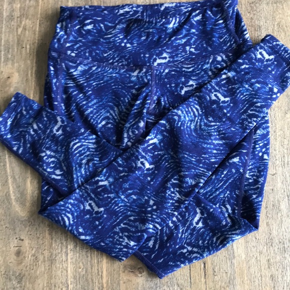 Athleta Ankle Length Legging - Picture 2 of 6